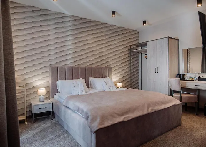 Boutique Refael Трускавец